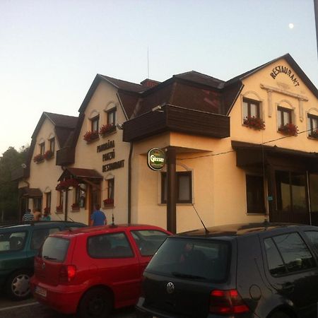 Panorama Panzio Bed and Breakfast Tatabánya Buitenkant foto